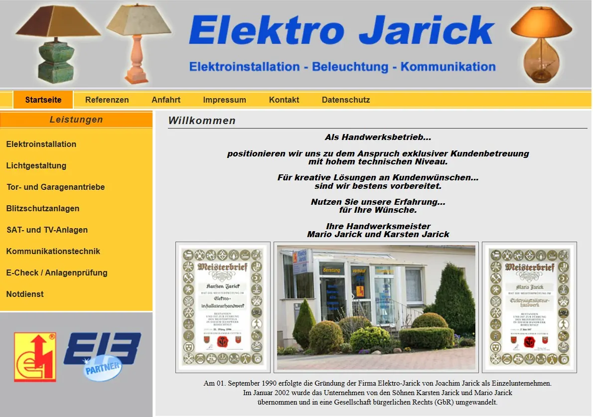 Alte Website von Elektro Jarick: blauer Schriftzug mit Lampenschirmen im Kopf, gelbe Menüleiste und gelbe Leistungsspalte